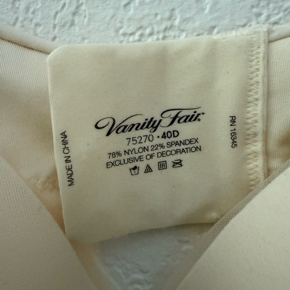 Vanity Fair Body Sleeks Support Full Coverage Contour Bra Size 40D - Picture 10 of 10